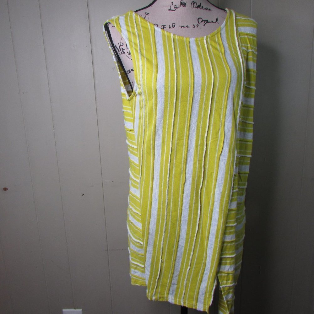 Chalet Sleeveless Tunic Top M Yellow White Stripe Textured